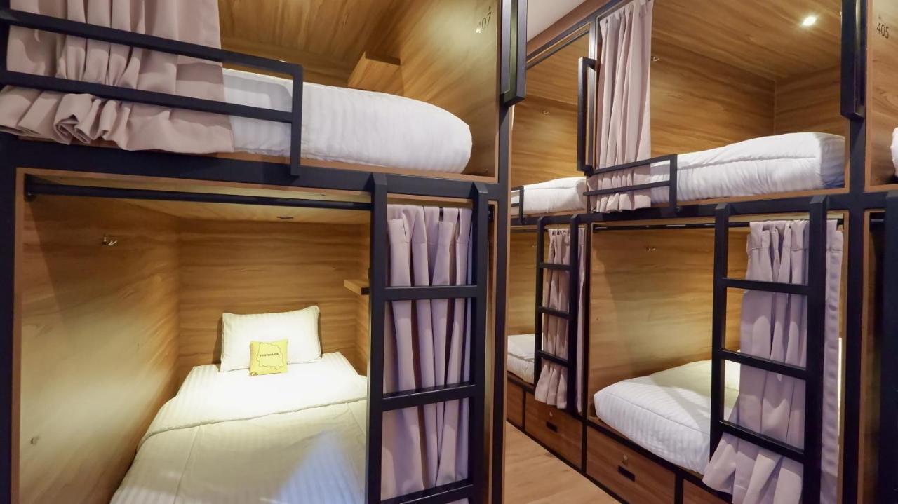 Fello B&B Hostel Legian  Ngoại thất bức ảnh